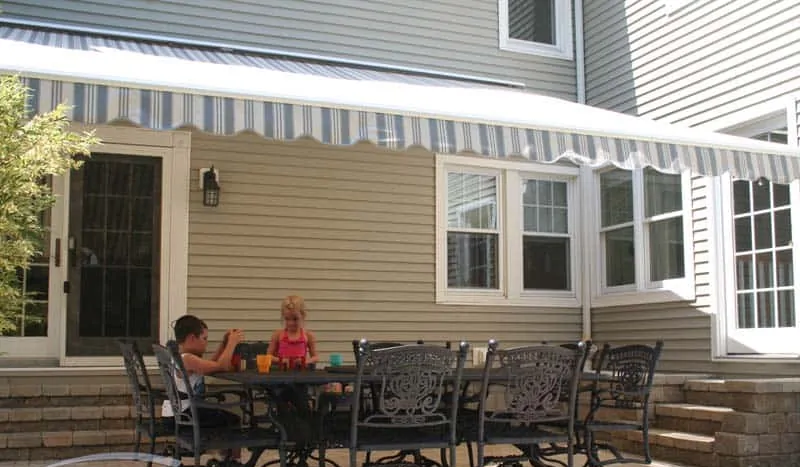 7 Things to Look for When Shopping For A Retractable Awning