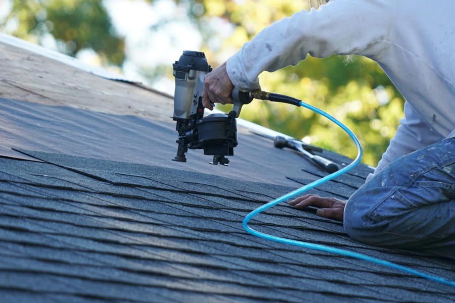 What clues alert you to the fact that you should concentrate on roofing